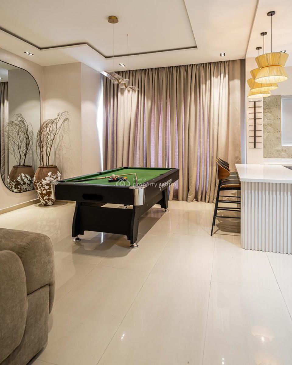 Exquisite 2 Bedroom Apartment with Pool, Ikate, Lekki Phase 1, Lekki, Lagos, Flat / Apartment Short Let