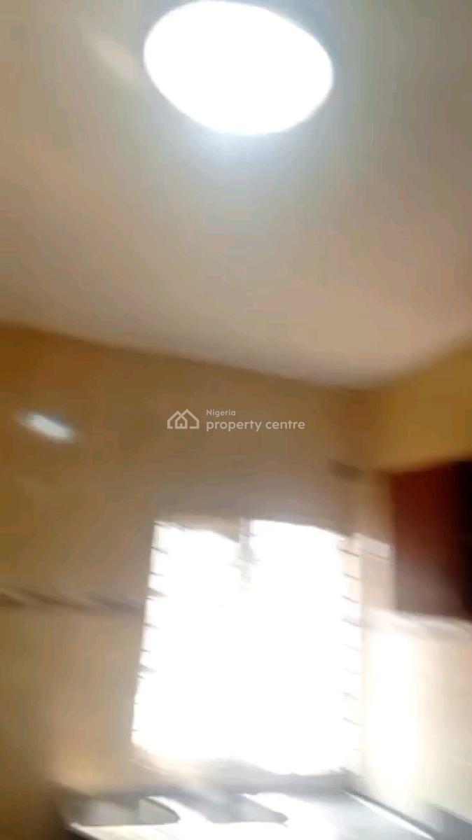Standard 3 Bedroom Flat, Upstairs, Pop with Car Park, Kitchen Cabinet, Off Pedro Street, Iwaya, Yaba, Lagos, Flat / Apartment for Rent
