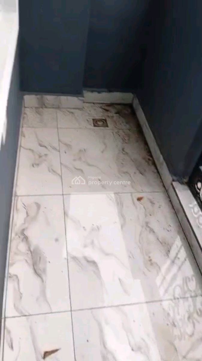 Standard 2 Bedroom Flat at Alagomeji Yaba, Alagomeji, Yaba, Lagos, Flat / Apartment for Rent