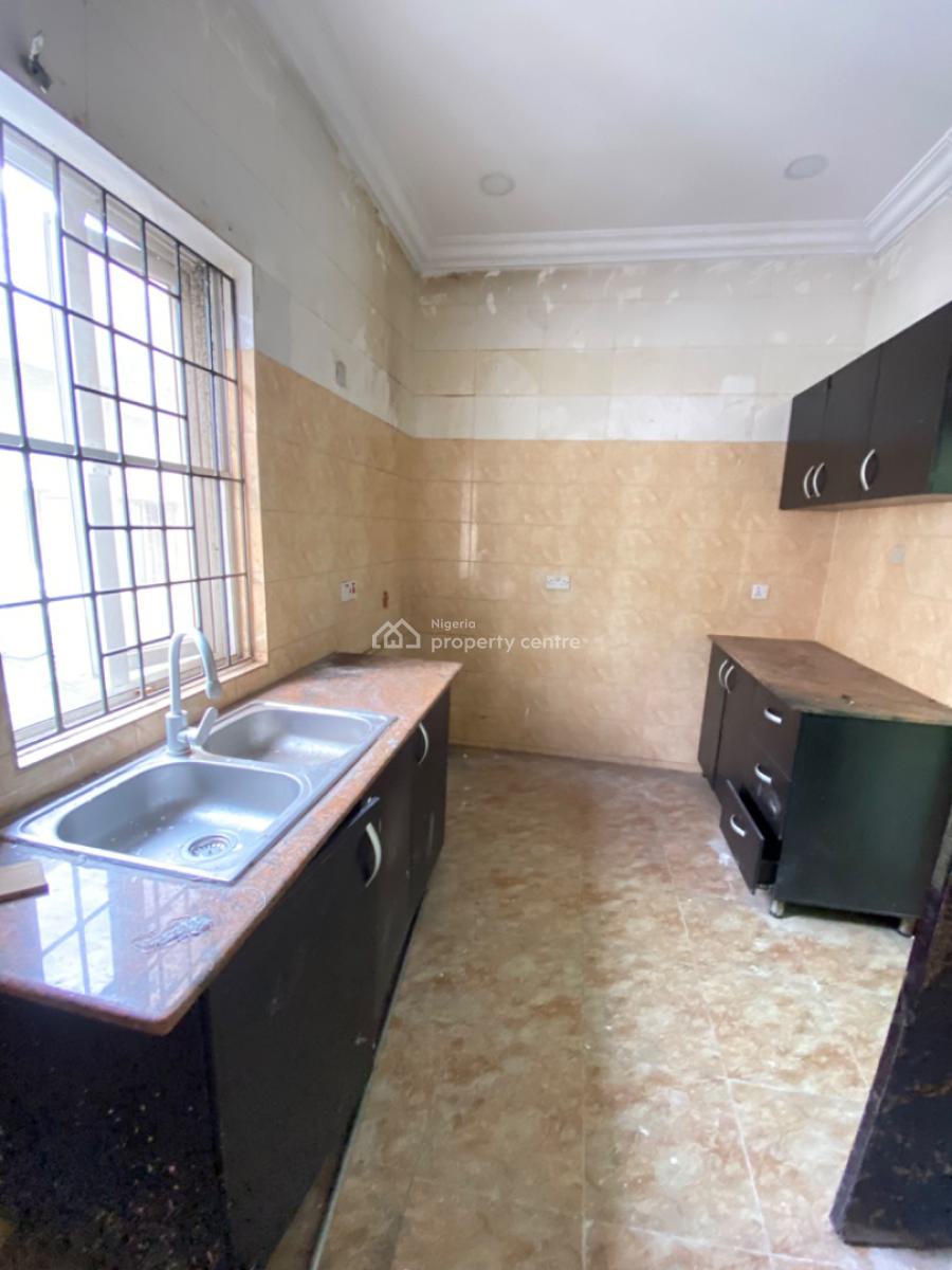 2 Bedroom Apartment Available at Lekki Phase 1, Lekki Phase 1, Lekki Phase 1, Lekki, Lagos, Flat / Apartment for Rent