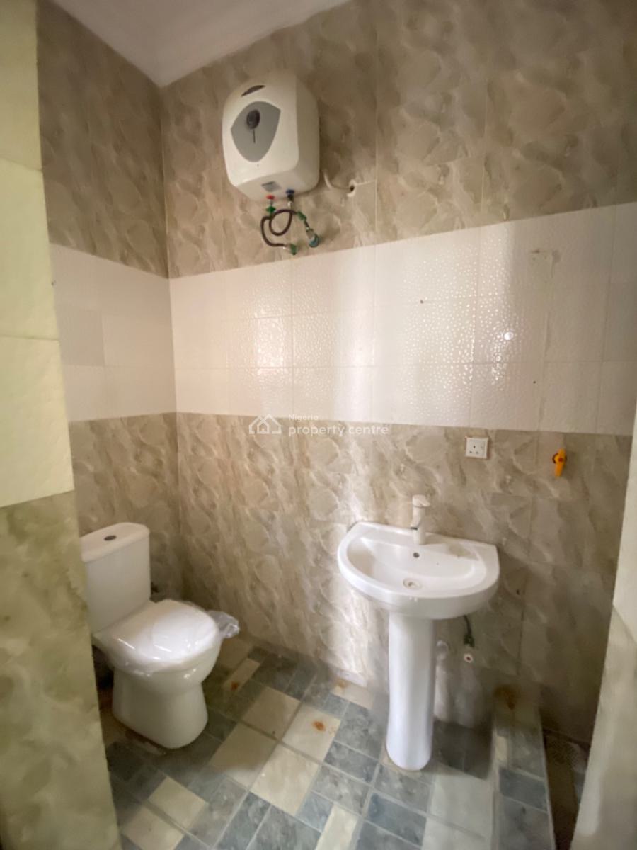 2 Bedroom Apartment Available at Lekki Phase 1, Lekki Phase 1, Lekki Phase 1, Lekki, Lagos, Flat / Apartment for Rent