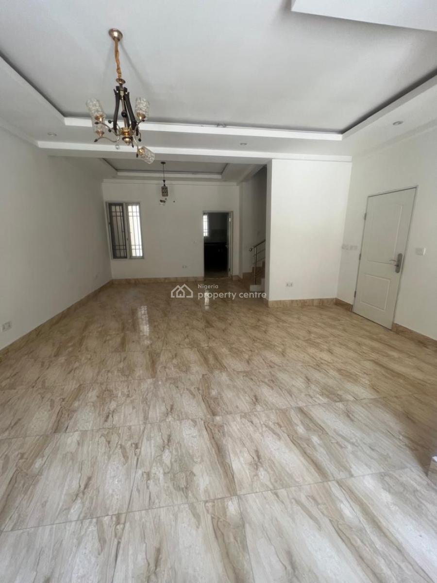 3-bedroom Apartment- Guzape, Guzape District, Abuja, Flat / Apartment for Rent