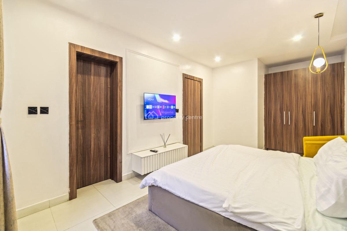 Exquisite Furnished 2 Bedroom Maisonette, Off Admiralty Way, Lekki Phase 1, Lekki, Lagos, Flat / Apartment Short Let