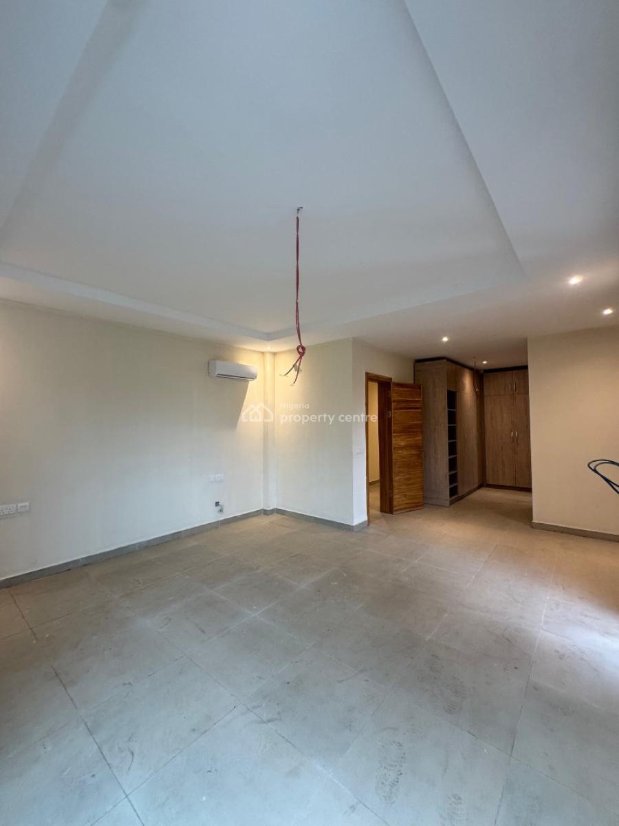 Beautiful 3 Bedroom Apartment with Pool, Lekki Phase 1, Lekki, Lagos, Flat / Apartment for Sale