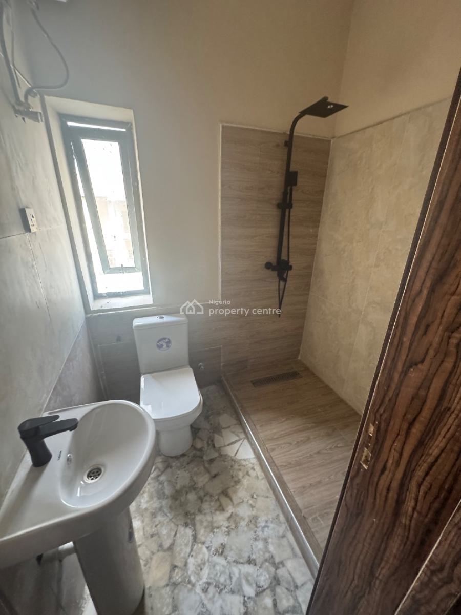 2 Bedroom Apartment, Adedapo Williams, Off Admiralty Way, Lekki Phase 1, Lekki, Lagos, Flat / Apartment for Rent