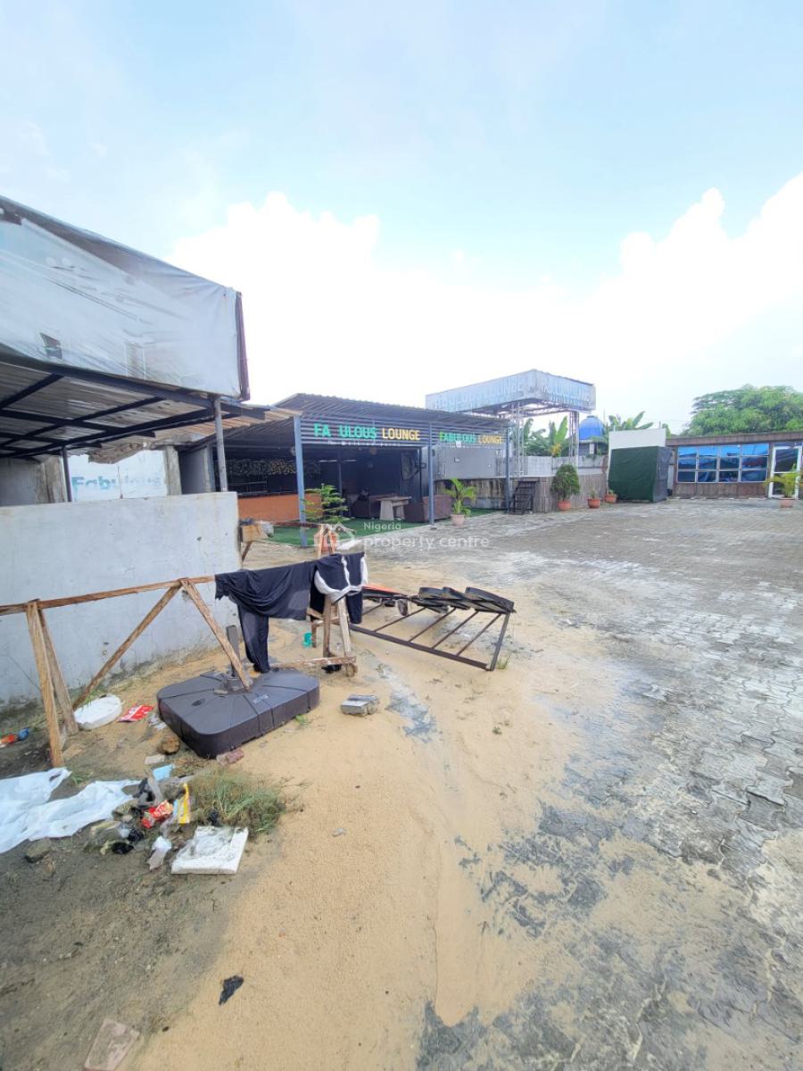 Spacious and Standard Lounge, Sangotedo, Ajah, Lagos, Restaurant / Bar Short Let