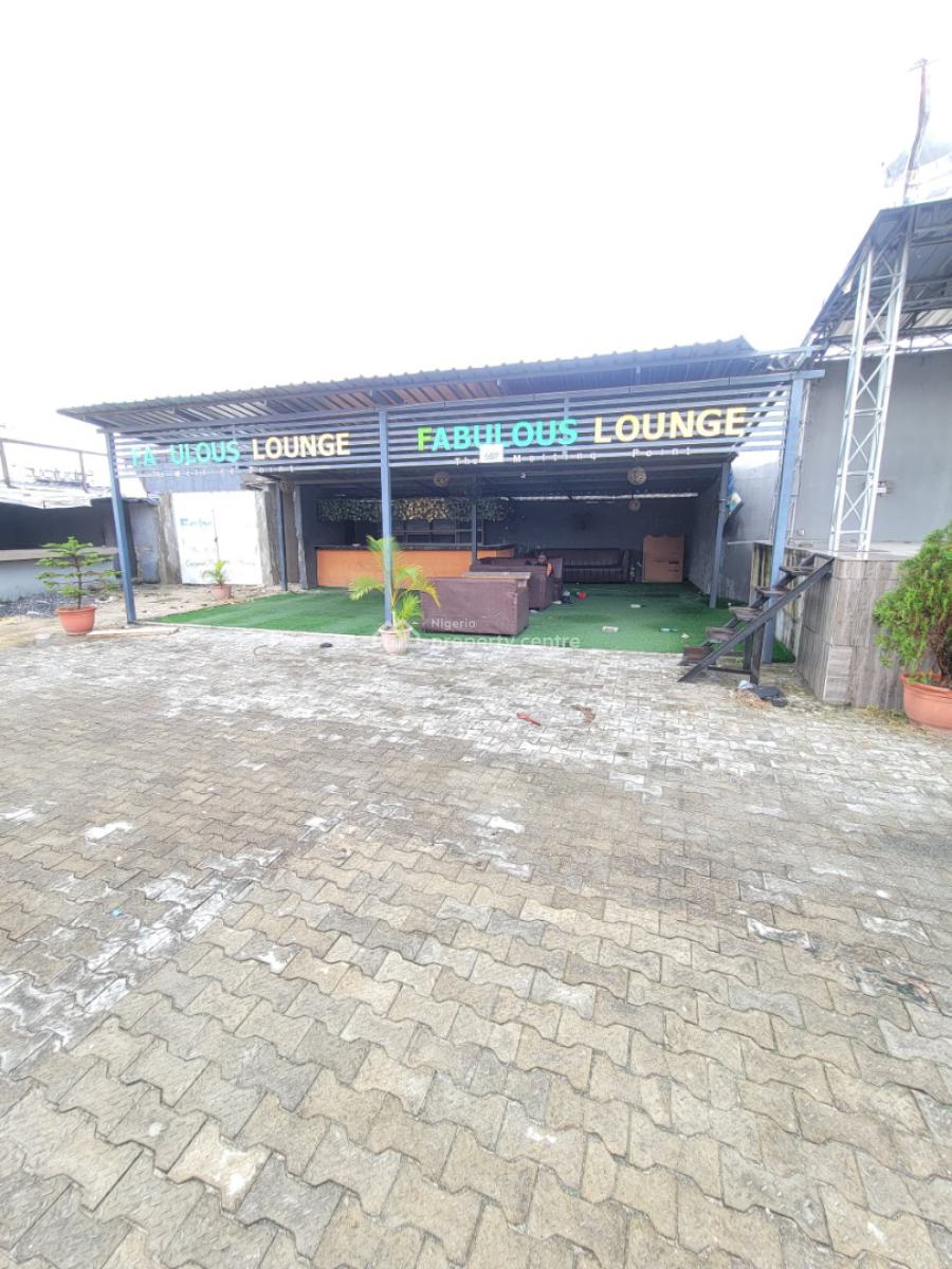 Spacious and Standard Lounge, Sangotedo, Ajah, Lagos, Restaurant / Bar Short Let