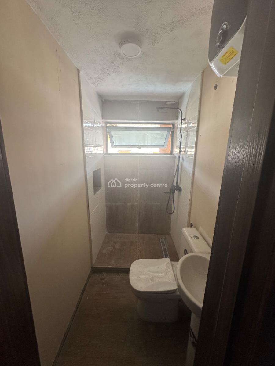 2 Bedroom Apartment, Adedapo Crescent Off Admiralty Way, Lekki Phase 1, Lekki, Lagos, Flat / Apartment for Rent