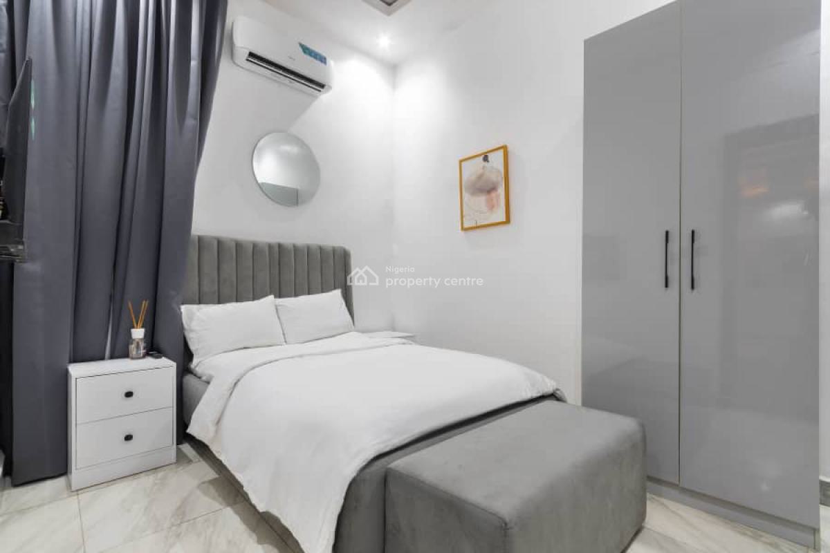 Exquisitely Furnished 2 Units of 3 Bedrooms at Lekki Phase1, Close to, Lekki Phase 1, Lekki, Lagos, Flat / Apartment Short Let