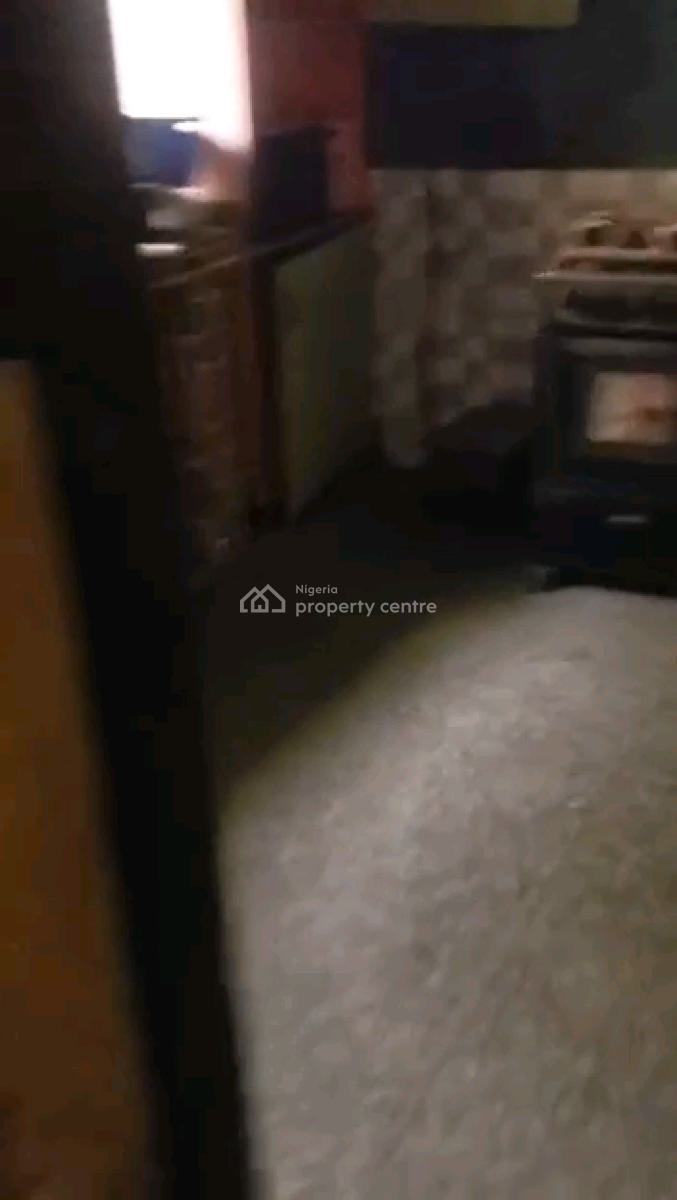 Decent Spacious 3 Bedroom Ground Floor Not En-suite 2 Toilet, Gbagada, Lagos, Flat / Apartment for Rent