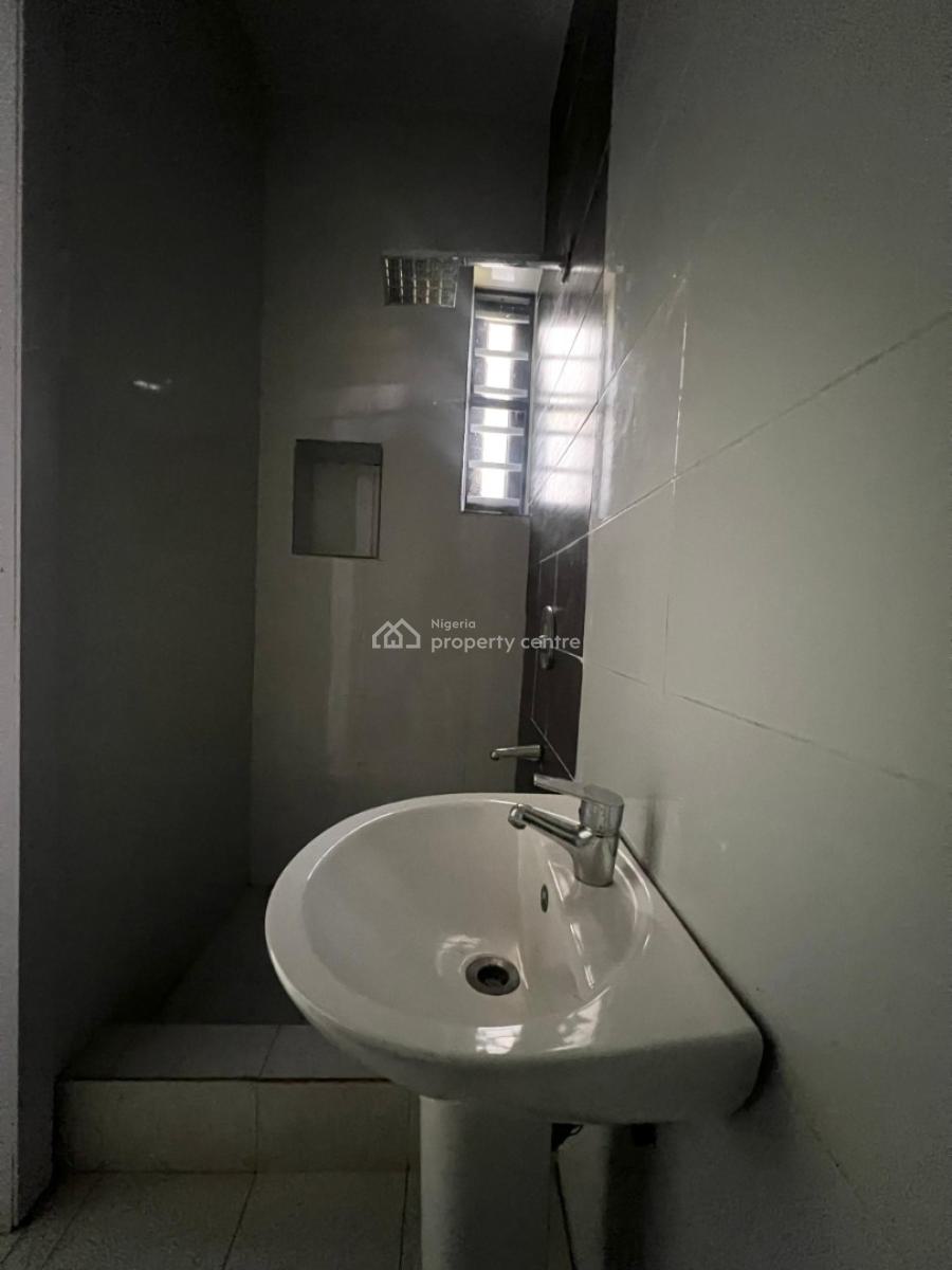 Classic 4 Bedroom Terrace Duplex in a Secure Estate, Orchid, Lekki, Lagos, Terraced Duplex for Sale