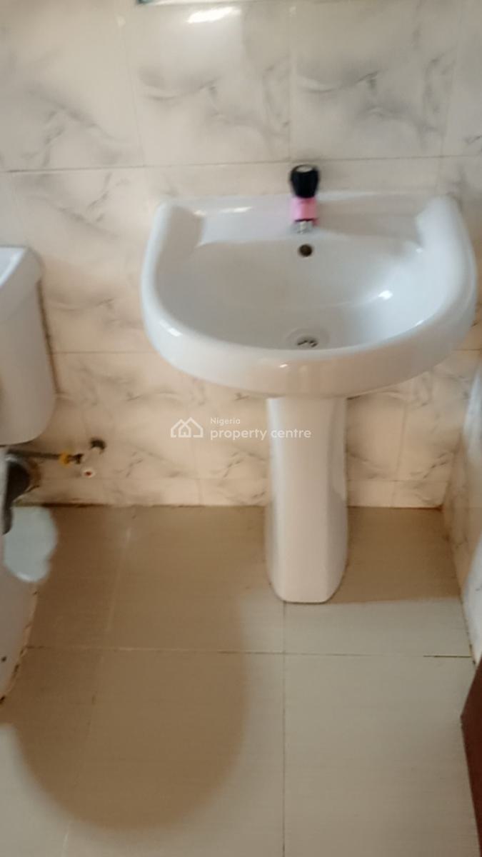 Serviced Miniflat with Bq, Murphy Agbabiaka Street, Agungi Road, Bridgegate Estate, Igbo Efon, Lekki, Lagos, Mini Flat (room and Parlour) for Rent