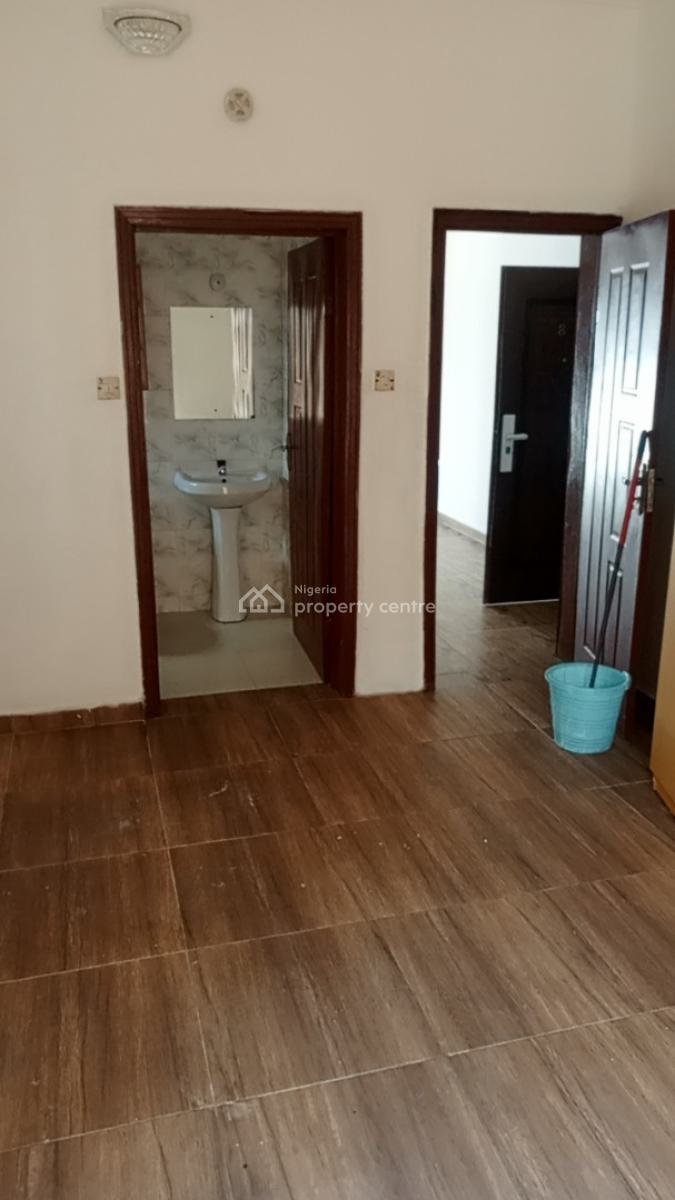 Serviced Miniflat with Bq, Murphy Agbabiaka Street, Agungi Road, Bridgegate Estate, Igbo Efon, Lekki, Lagos, Mini Flat (room and Parlour) for Rent
