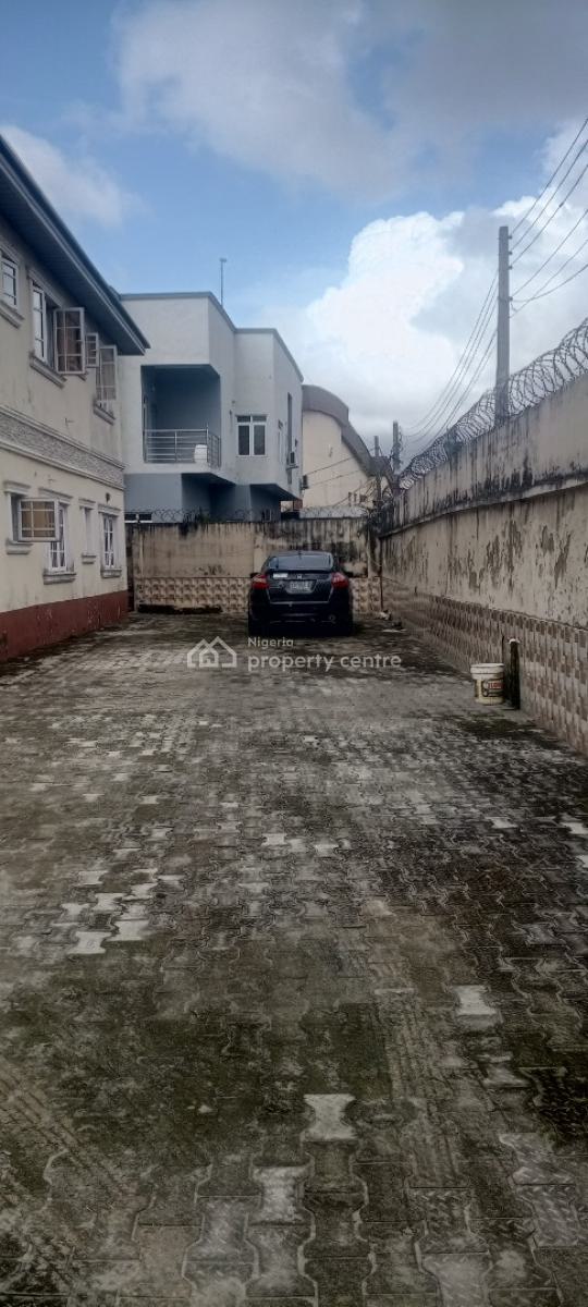 Luxury 4 Flats in a Good Estate, S. Forte Estate, Off Ado Road, Ajah, Lagos, Flat / Apartment for Sale