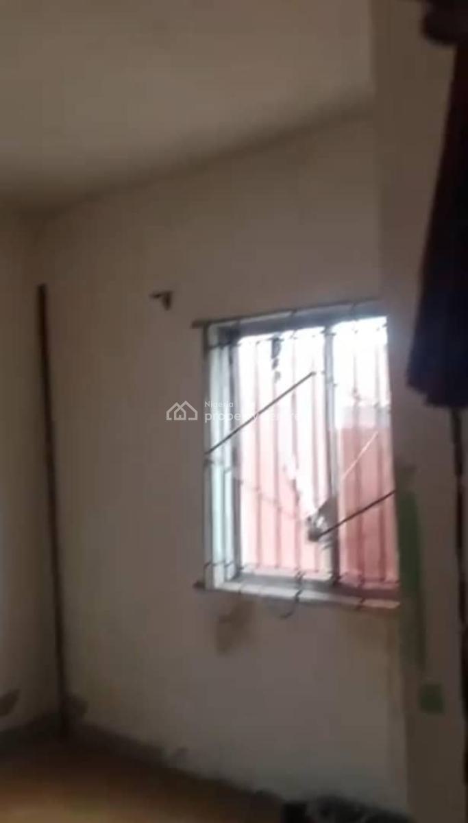 Lovely 3 Bedroom Flat, Close to General Hospital, Gbagada, Lagos, Flat / Apartment for Rent