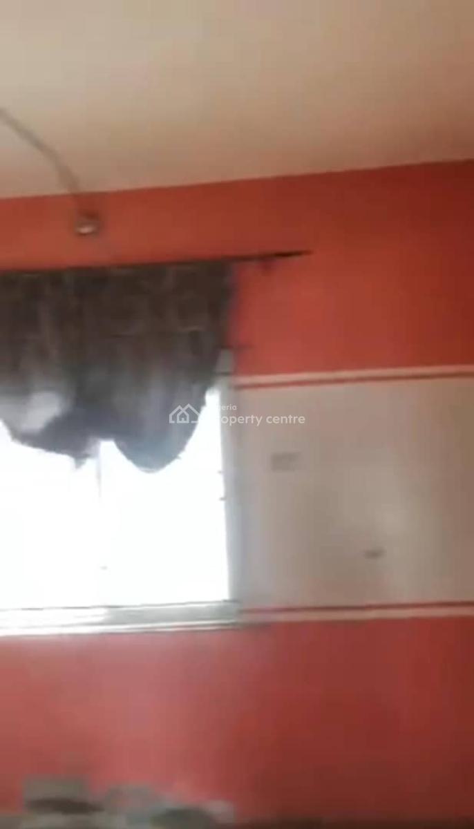 Lovely 3 Bedroom Flat, Close to General Hospital, Gbagada, Lagos, Flat / Apartment for Rent