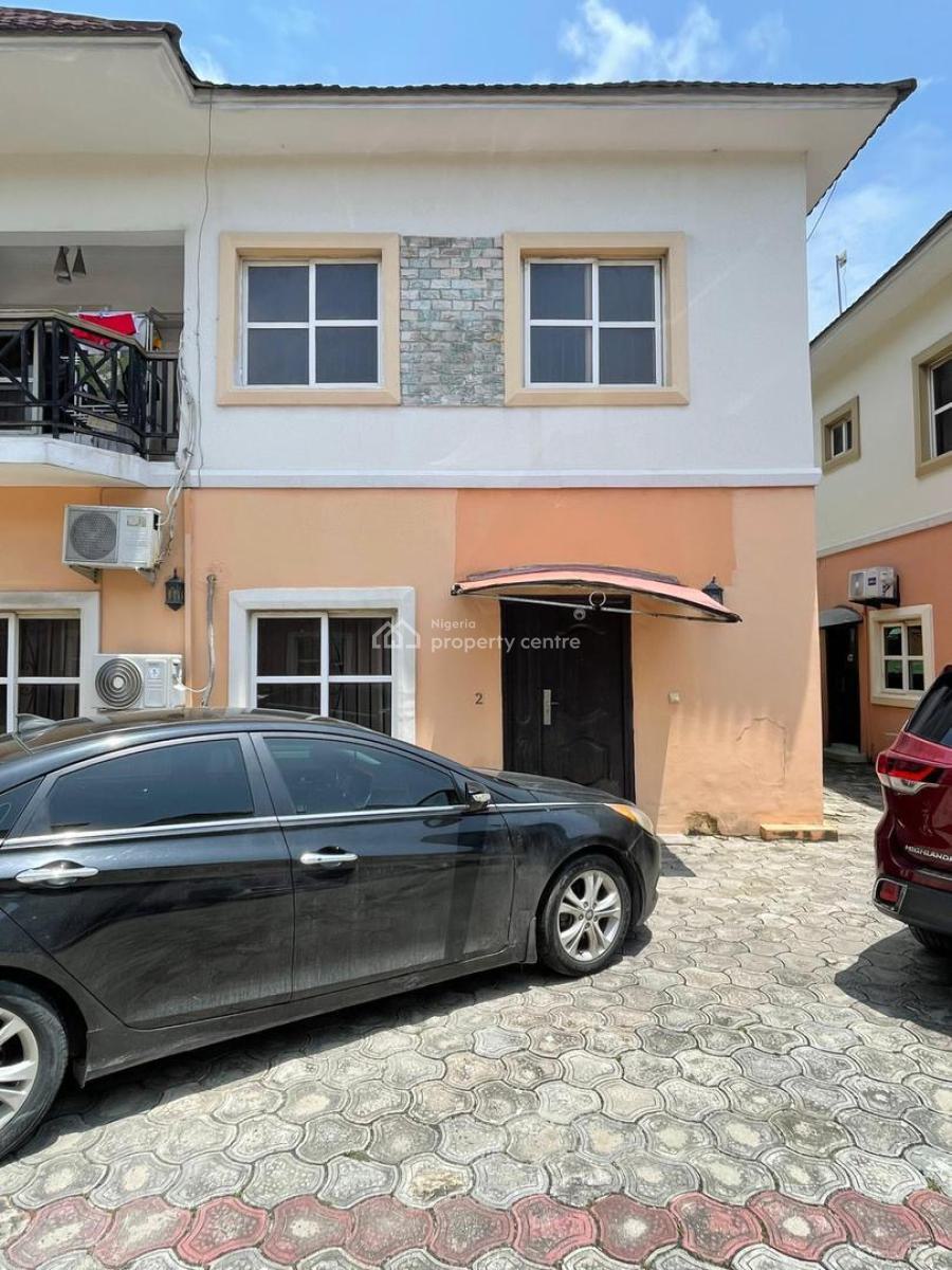 Massive Master Bedroom (shared Apt ), Chevy View Estate Chevron Lekki Lagos, Lekki, Lagos, Self Contain (single Rooms) for Rent