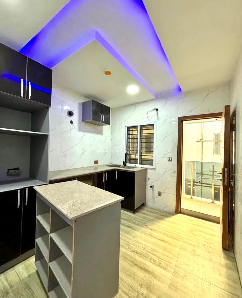 Luxury 2 Bedroom Serviced Apartment with Gym, Lekki Phase 1, Lekki, Lagos, Flat / Apartment for Rent