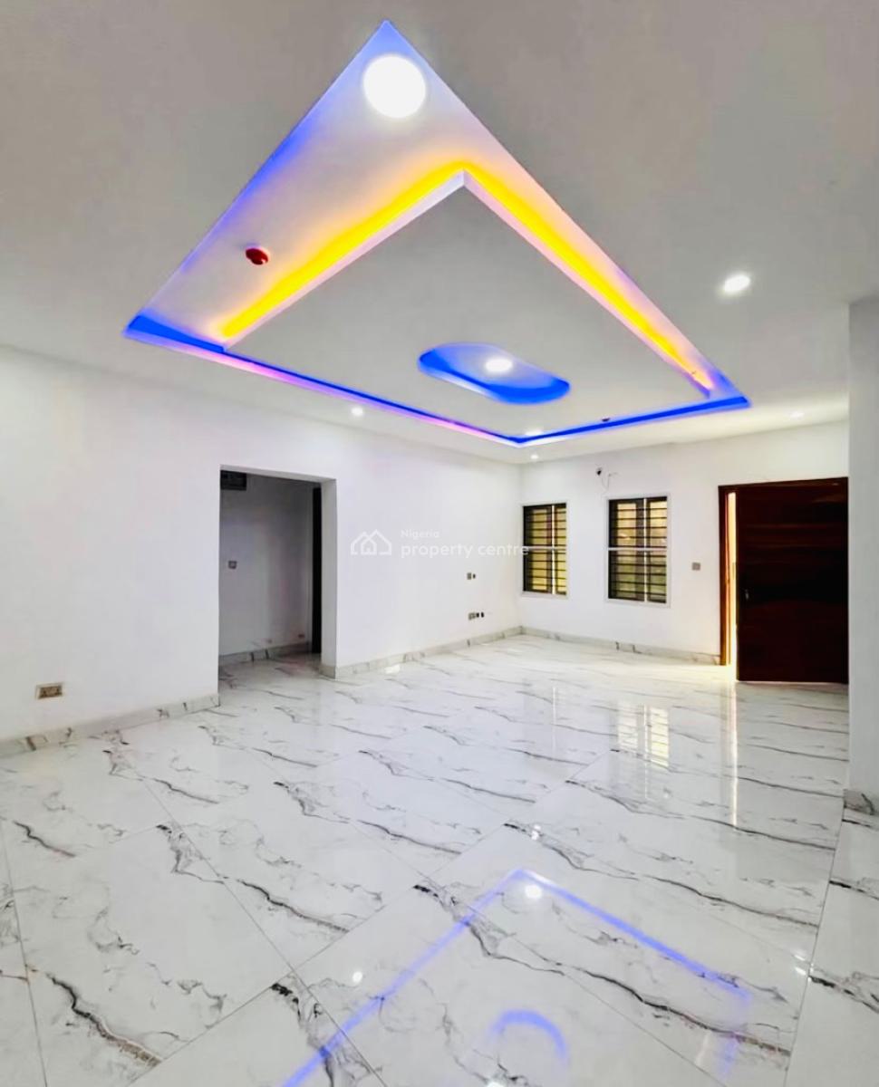 Luxury 2 Bedroom Serviced Apartment with Gym, Lekki Phase 1, Lekki, Lagos, Flat / Apartment for Rent