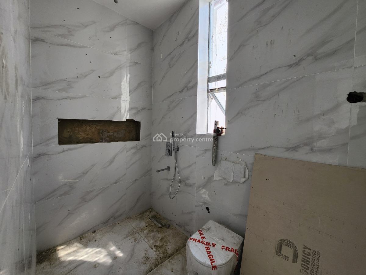 Luxury 2 Bedroom Apartment with Swimming Pool and Ac, Lekki Phase 1 Right, Lekki, Lagos, Block of Flats for Sale