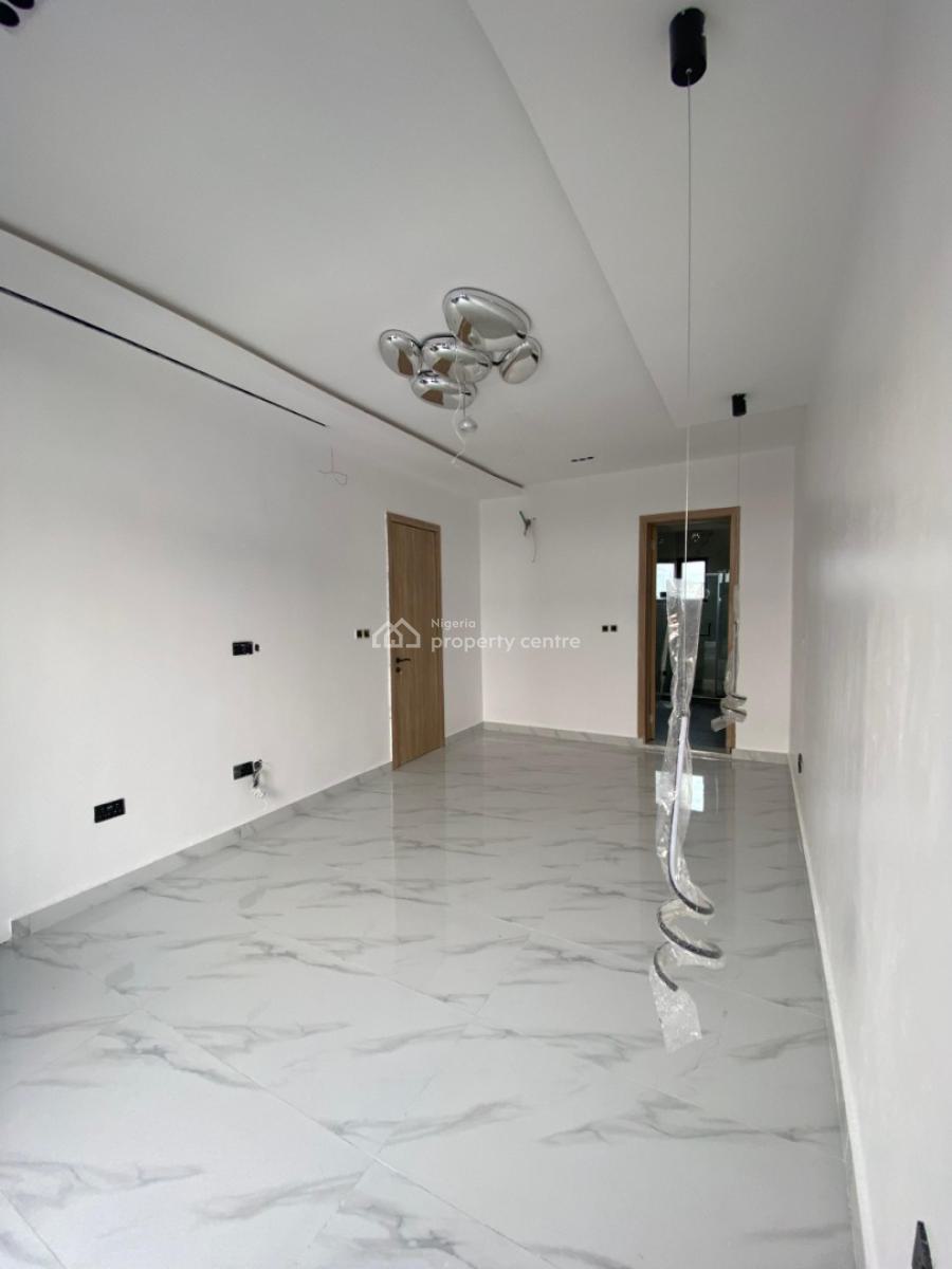 Exclusive 4 Bedroom Terraced Duplex with Bq, Pool & Gym., Lekki Phase 1, Lekki Phase 1, Lekki, Lagos, Flat / Apartment for Sale