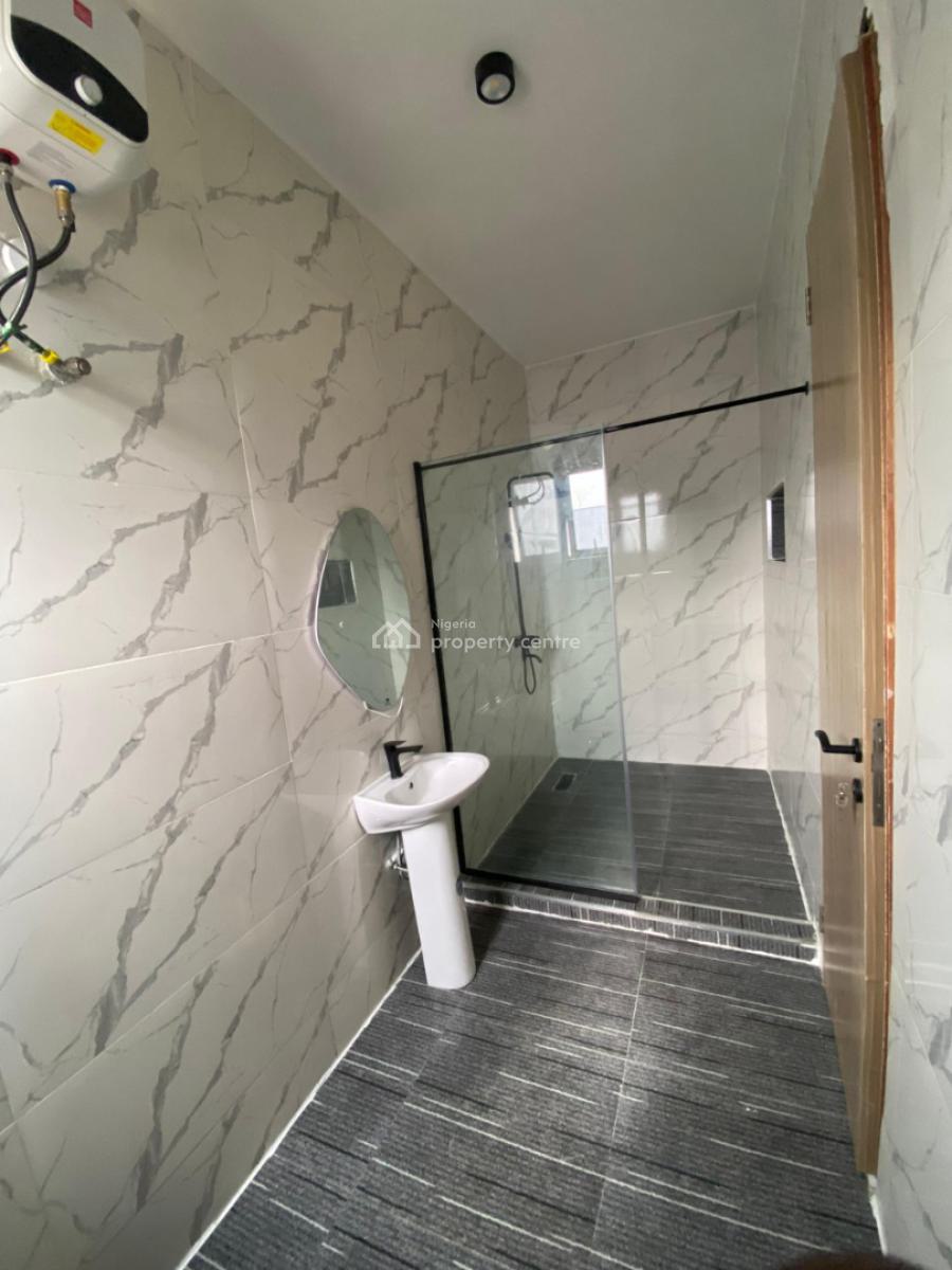 Exclusive 4 Bedroom Terraced Duplex with Bq, Pool & Gym., Lekki Phase 1, Lekki Phase 1, Lekki, Lagos, Flat / Apartment for Sale