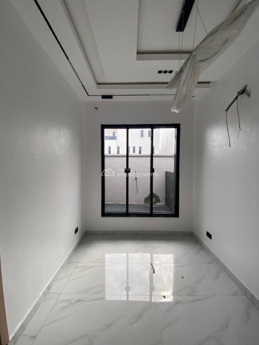 Exclusive 4 Bedroom Terraced Duplex with Bq, Pool & Gym., Lekki Phase 1, Lekki Phase 1, Lekki, Lagos, Flat / Apartment for Sale