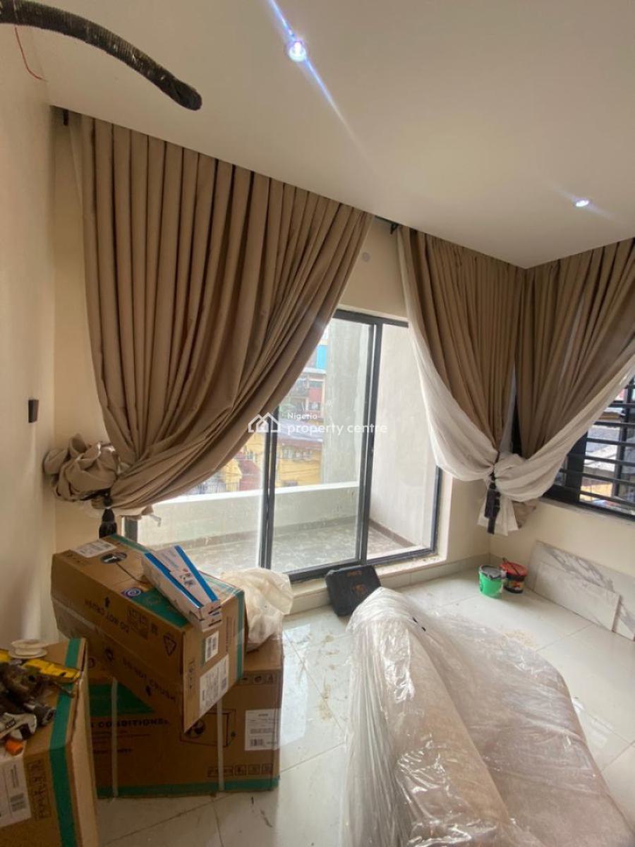 Luxury 1- Bedroom Fully Furnished Apartments, Surulere, Lagos, Flat / Apartment for Sale