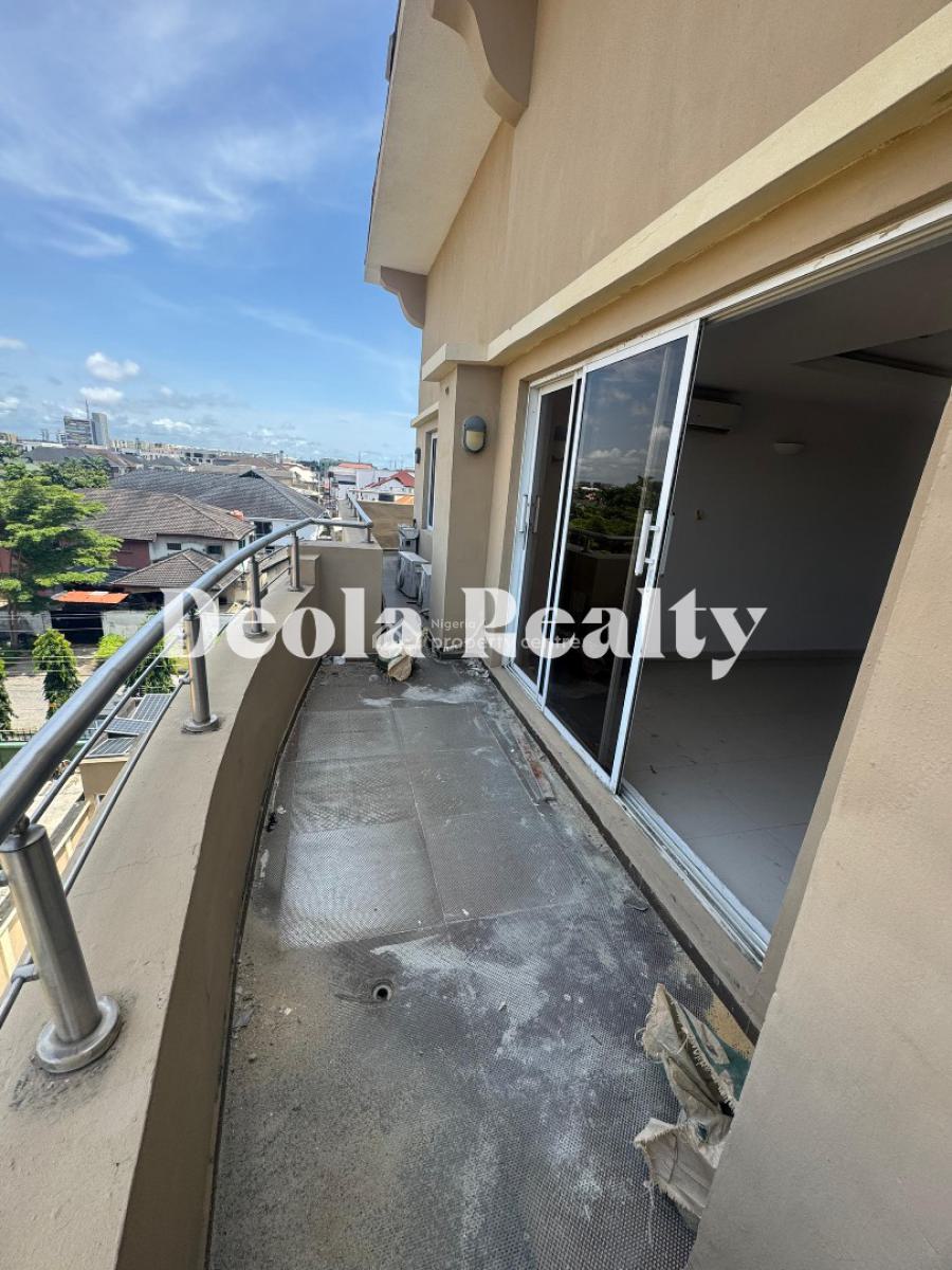 an Executive 3 Bedroom Penthouses with Bq, Pool, Lekki Phase 1, Lekki, Lagos, Flat / Apartment for Rent