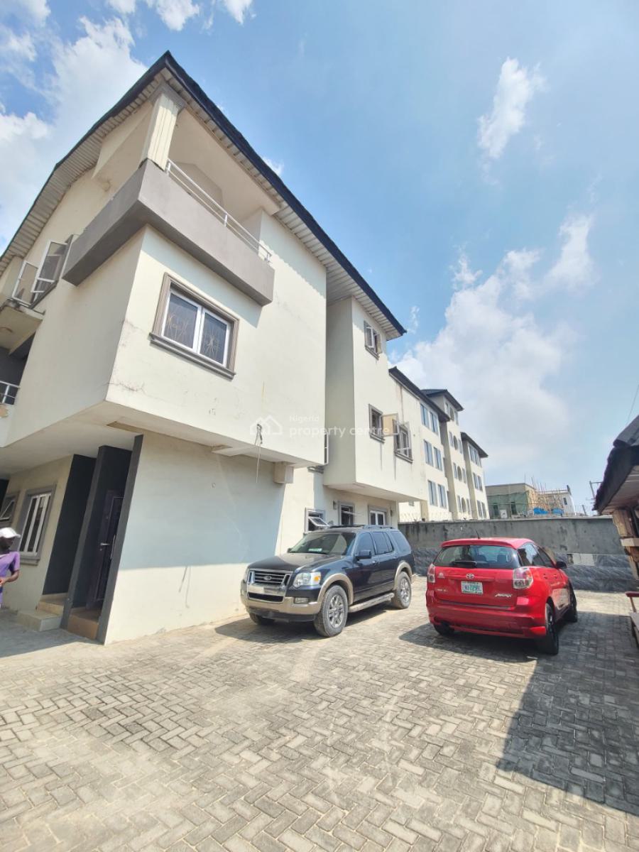 Standard and Spacious 4 Bedroom Terrace Duplex, Igboefun, Lekki, Lagos, Terraced Duplex for Rent