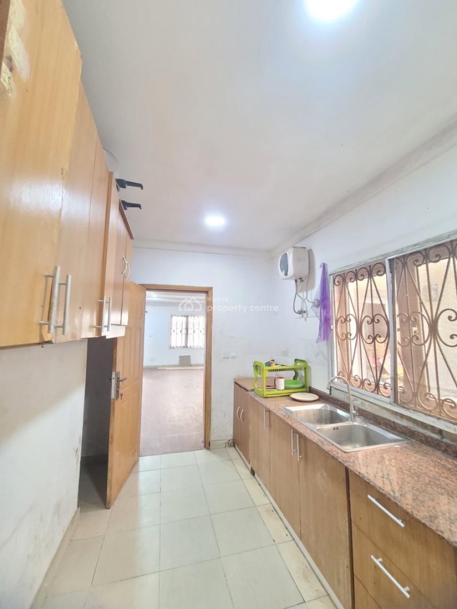 Standard and Spacious 4 Bedroom Terrace Duplex, Igboefun, Lekki, Lagos, Terraced Duplex for Rent