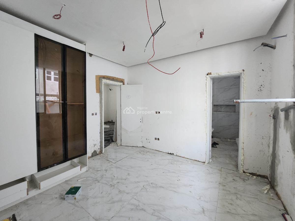 The Most Affordable Luxury Spacious 1 Bedroom Apartment, Lekki Phase 1, Lekki, Lagos, Block of Flats for Sale