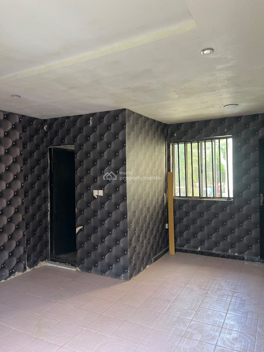 Spacious 1 Bedroom Flat, , 2 Toilet, Ground Floor, Tarred Rd, By Arab (tarred Rd), Utako, Abuja, Flat / Apartment for Rent