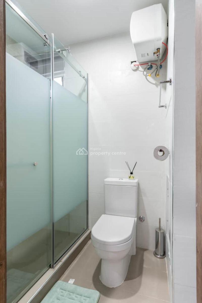 Beautiful Luxury 3bedroom Apartment, Lekki Phase 1, Lekki, Lagos, Flat / Apartment Short Let