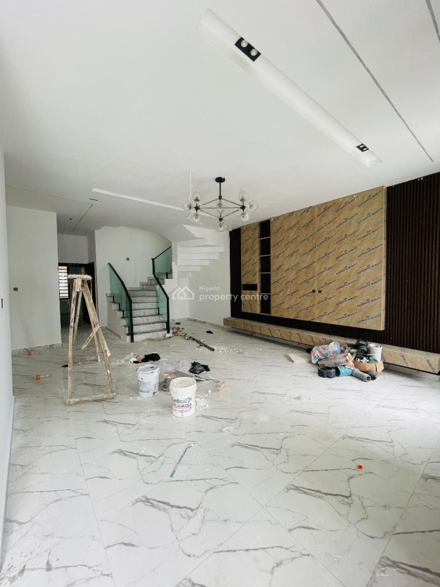 Pristine 4 Bedroom  Fully Detached with Bq, Lekki, Lagos, House for Sale