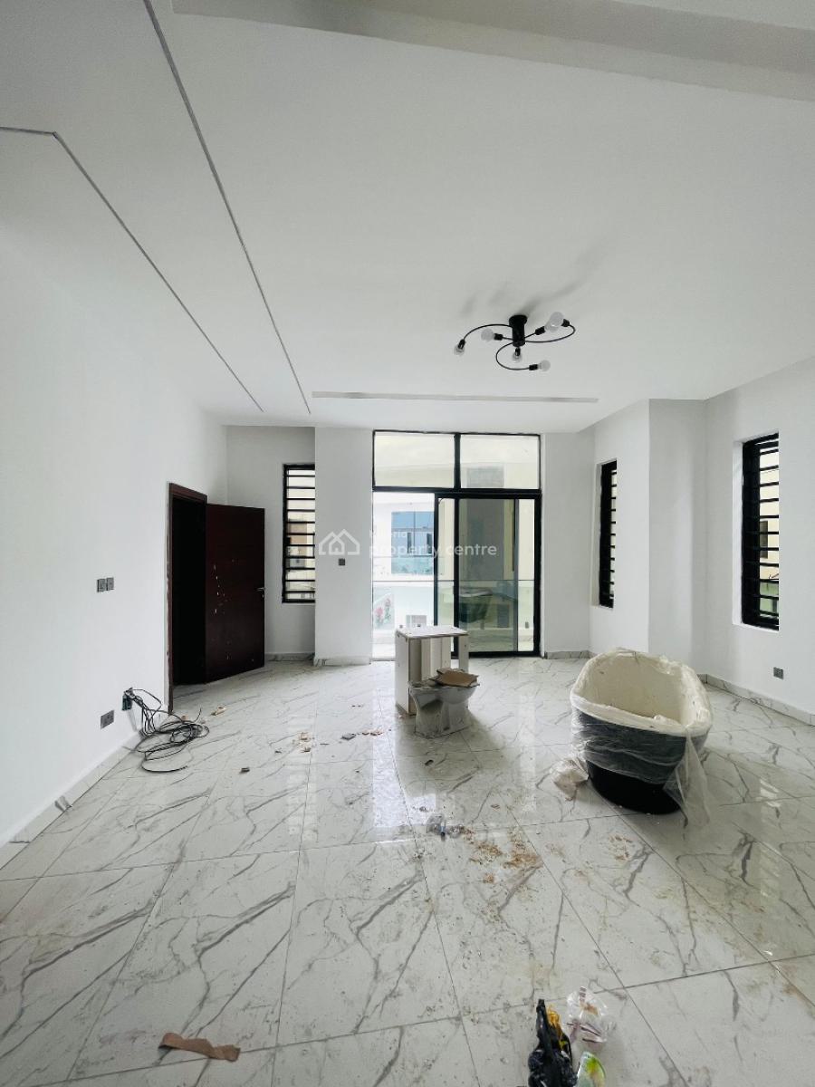 Pristine 4 Bedroom  Fully Detached with Bq, Lekki, Lagos, House for Sale