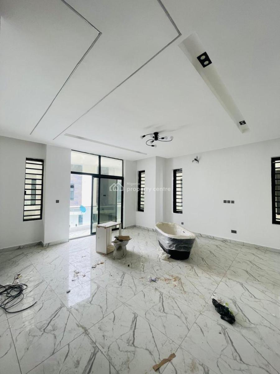 Pristine 4 Bedroom  Fully Detached with Bq, Lekki, Lagos, House for Sale