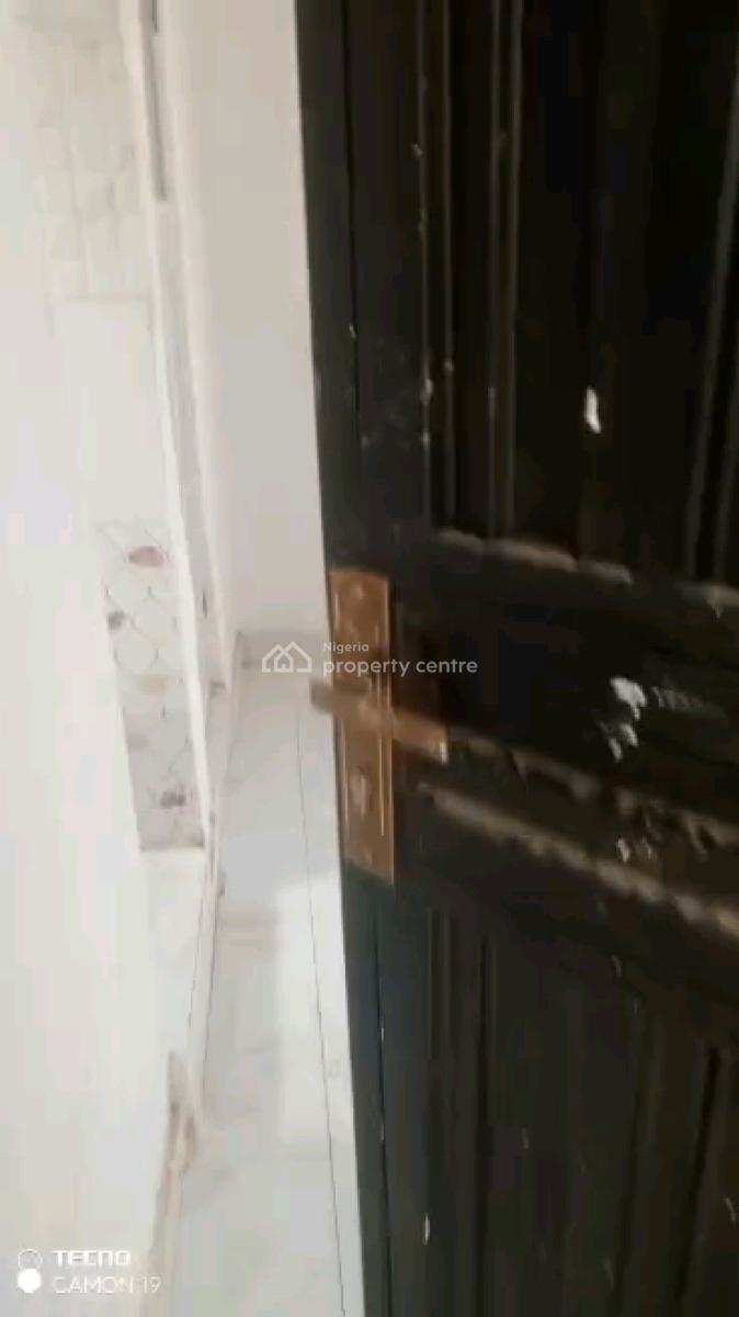 Newly Renovated Mini Flat  with 2 Toilets and Bath, Ibukunolu Street, Akoka, Yaba, Lagos, Mini Flat (room and Parlour) for Rent