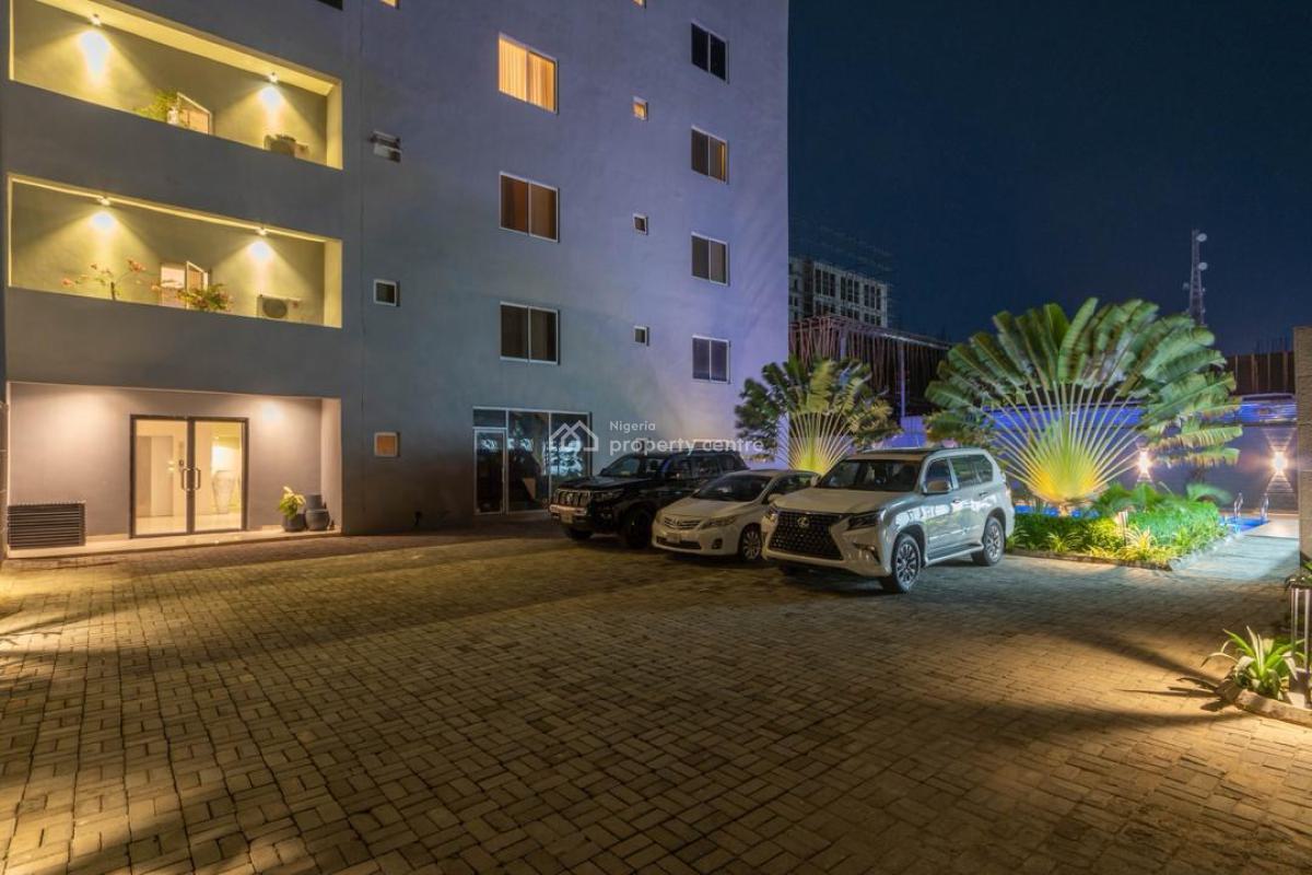 Luxury 3 Bedroom Apartment with All Round Balconies, Pool and Gym, Lekki Phase 1, Lekki, Lagos, Flat / Apartment Short Let