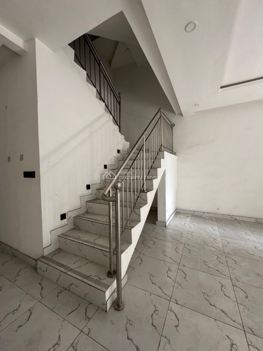 Luxury 4 Bedroom Terrace Triplex + Gym, Mobil Road, Lekki, Lagos, Terraced Duplex for Rent