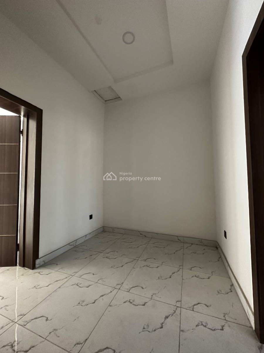 Luxury 4 Bedroom Terrace Triplex + Gym, Mobil Road, Lekki, Lagos, Terraced Duplex for Rent