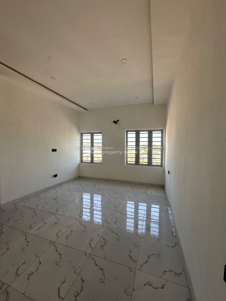 Luxury 4 Bedroom Terrace Triplex + Gym, Mobil Road, Lekki, Lagos, Terraced Duplex for Rent