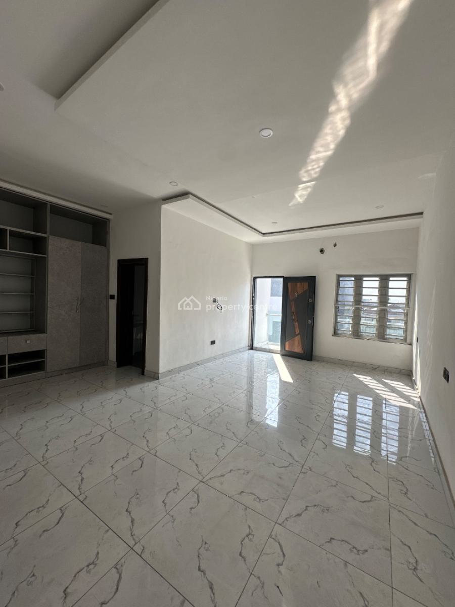 Luxury 4 Bedroom Terrace Triplex + Gym, Mobil Road, Lekki, Lagos, Terraced Duplex for Rent