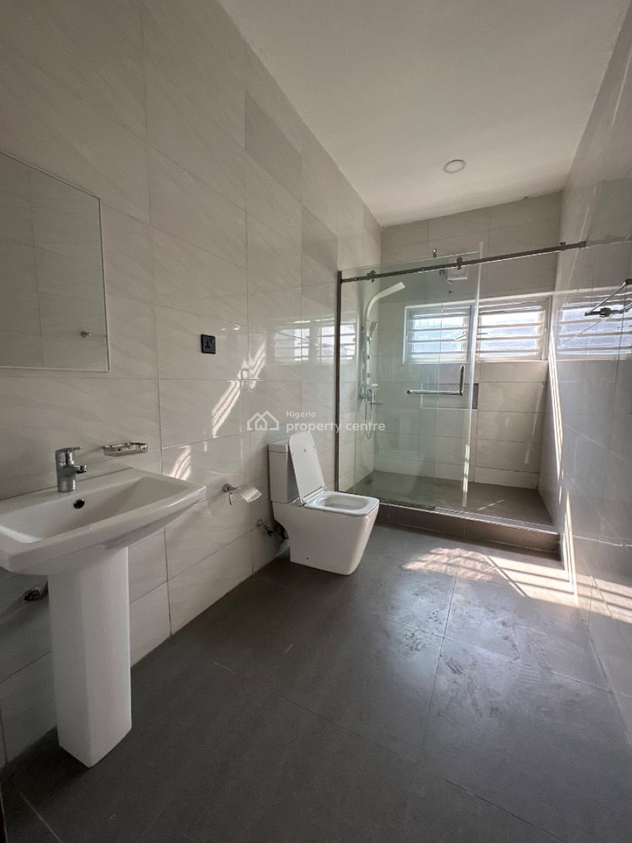 Luxury 4 Bedroom Terrace Triplex + Gym, Mobil Road, Lekki, Lagos, Terraced Duplex for Rent