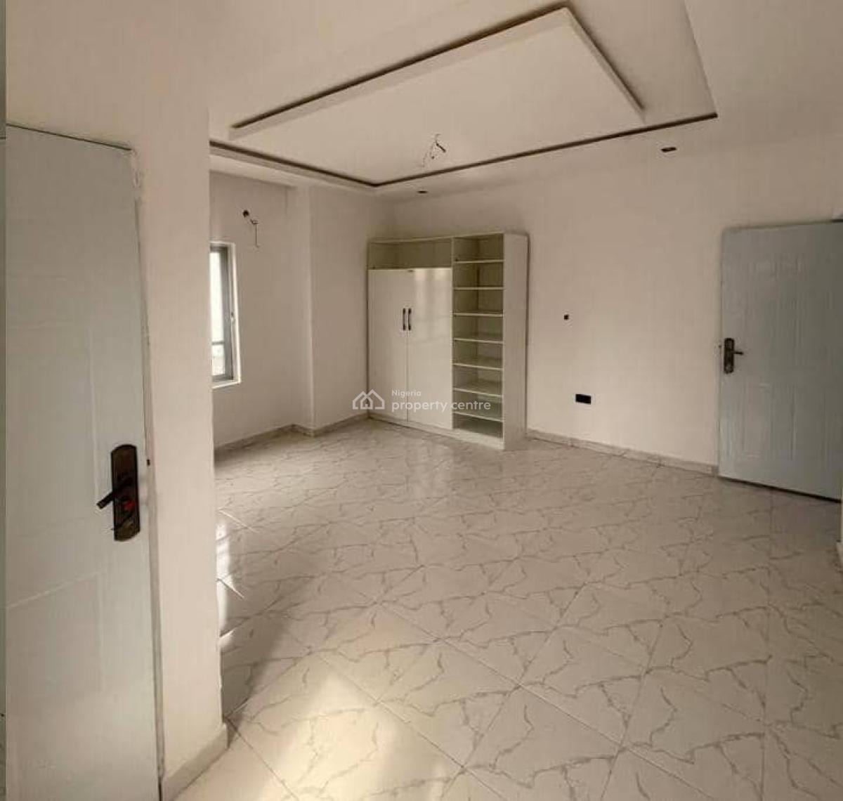 Spacious 2 Bedroom  Flat, Sangotedo, Ajah, Lagos, Flat / Apartment for Rent