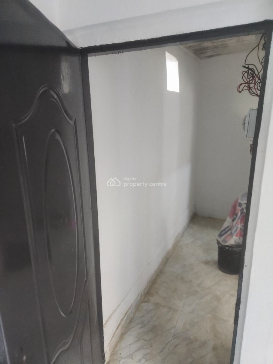 1 Bedroom Self Contain, Daniyan Natalia, Lekki Phase 1, Lekki, Lagos, Self Contain (single Rooms) for Rent