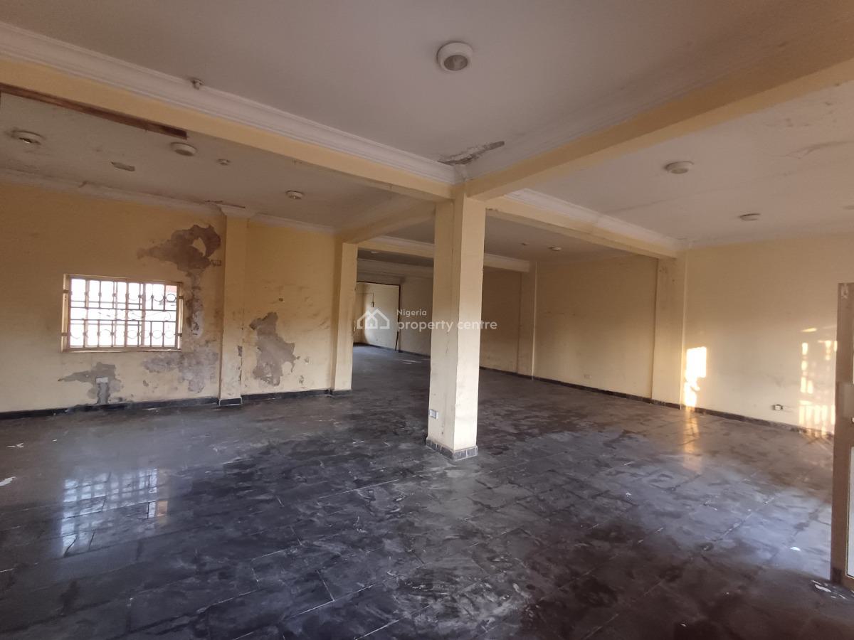 140sqm Shop Space on The Ground Floor, Wuse 2, Abuja, Shop for Rent