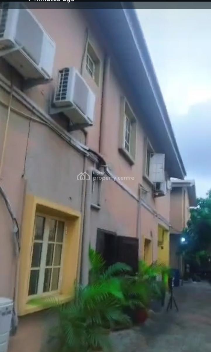 Solid One Storey Building, Falolu, Surulere, Lagos, Flat / Apartment for Sale