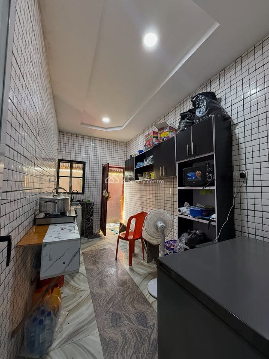 Fully Furnished 15 Rooms Hotel, Rumuahalu, Port Harcourt, Rivers, Hotel / Guest House for Sale