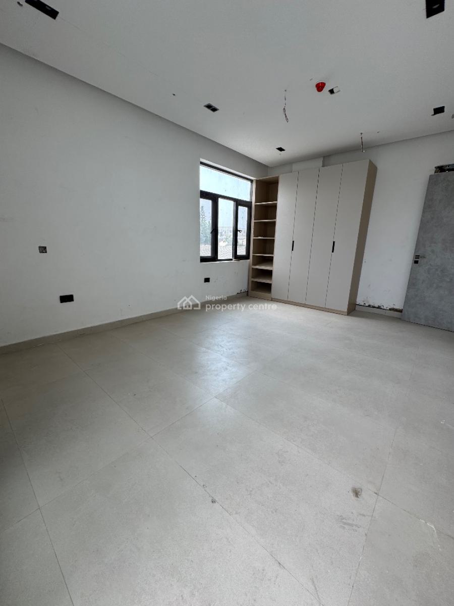 Massive 2 Bedroom Apartment with Rooftop Lounge & Rooftop Pool, Lekki Phase 1, Lekki, Lagos, Flat / Apartment for Sale